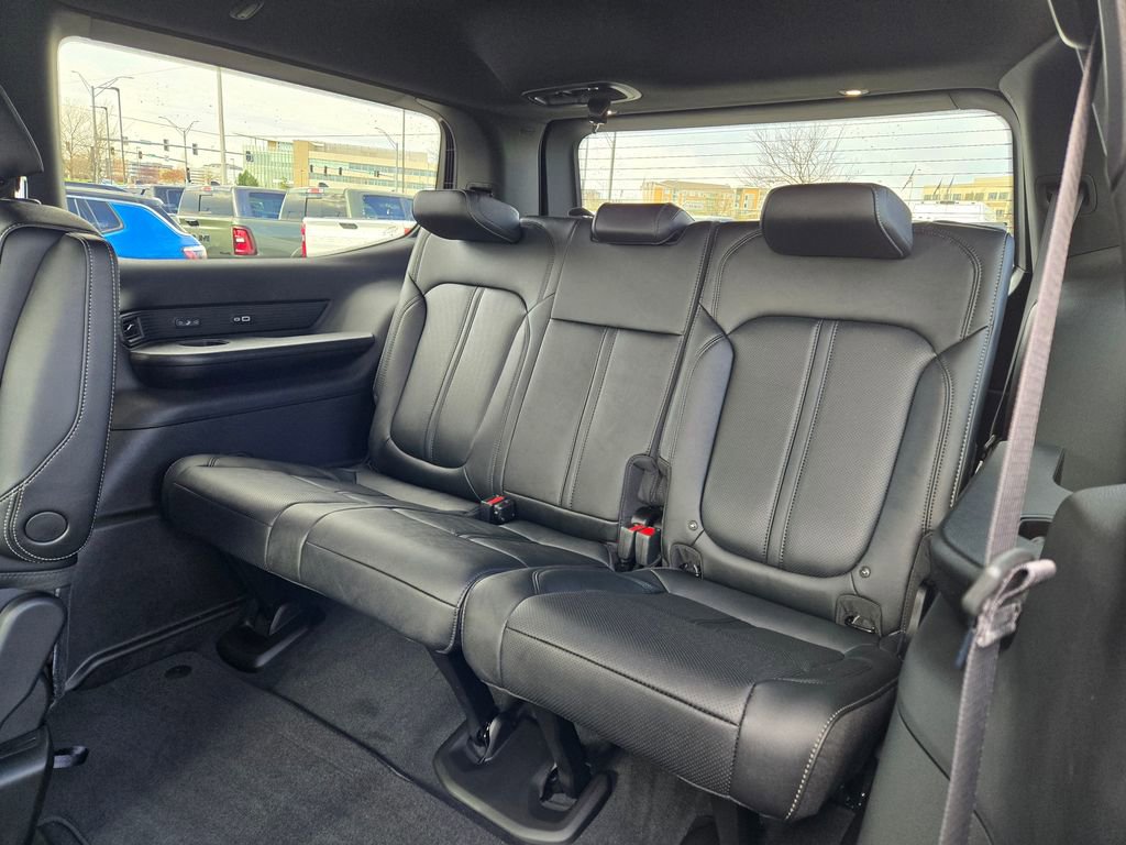 New 2026 Jeep Grand Wagoneer Limited AWD/4WD image 30