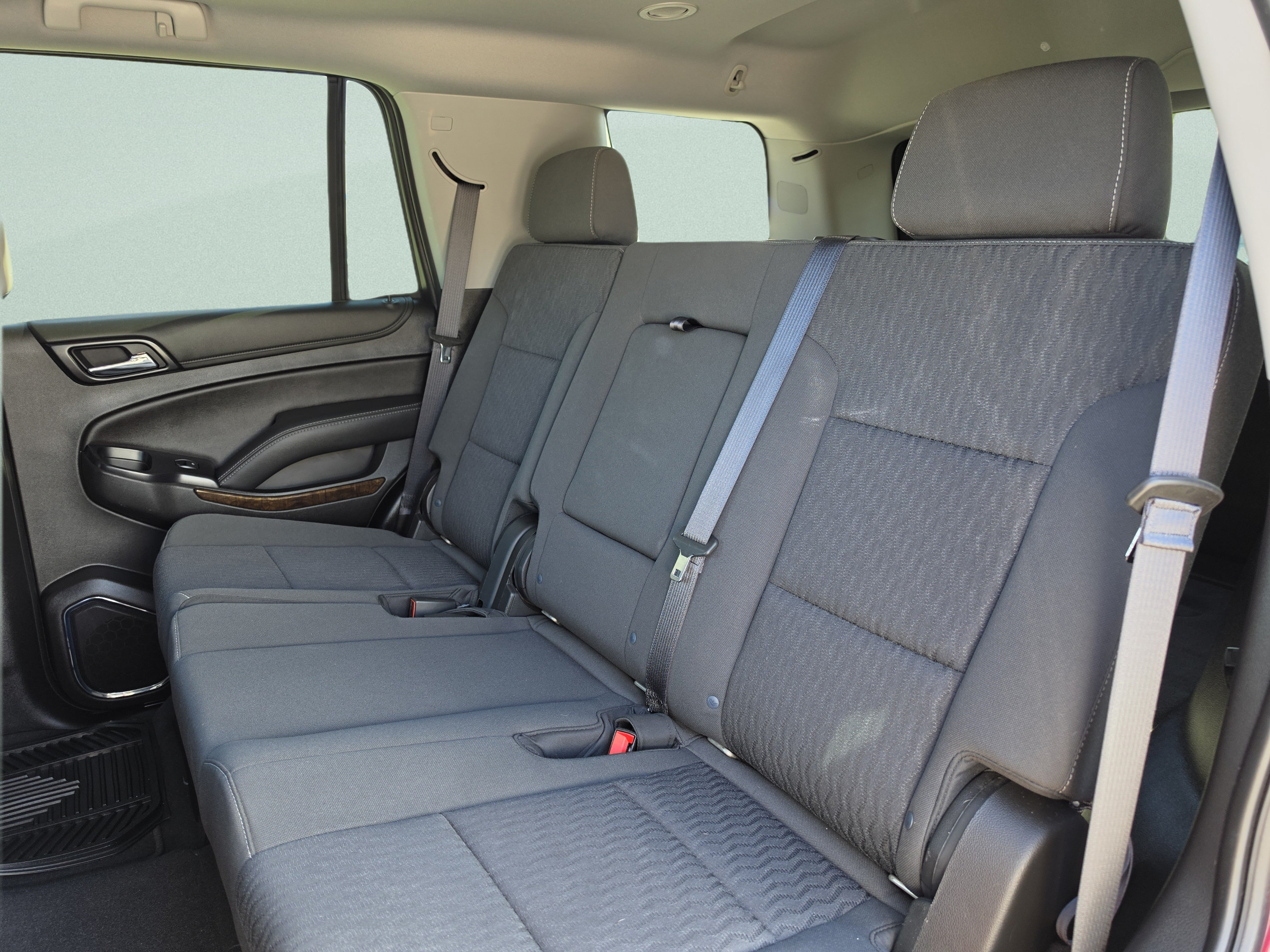 Used 2019 Chevrolet Tahoe LS w/ Enhanced Driver Alert Package RWD image 22