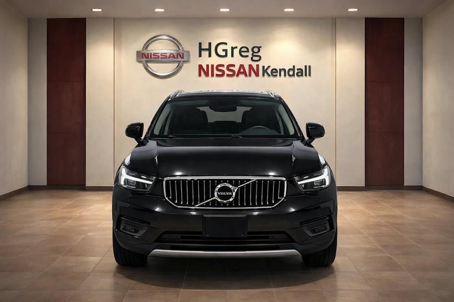 Used 2020 Volvo XC40 T5 Momentum w/ Protection Package AWD/4WD image 5