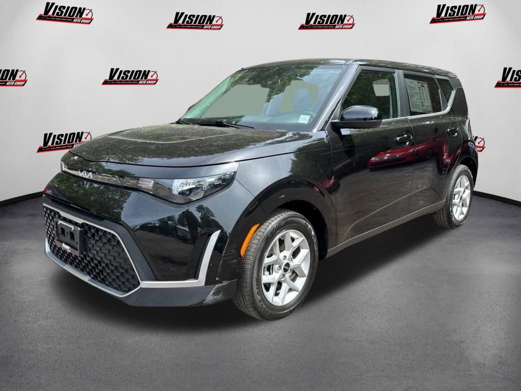 Used 2023 Kia Soul LX w/ Option Group 015