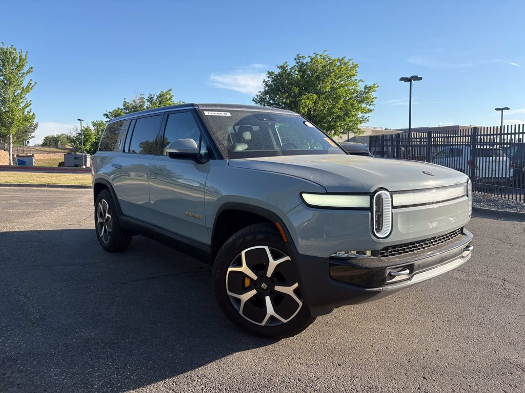 Used 2024 Rivian R1S Adventure AWD/4WD image 1