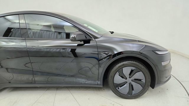 Used 2026 Tesla Model Y Long Range image 7