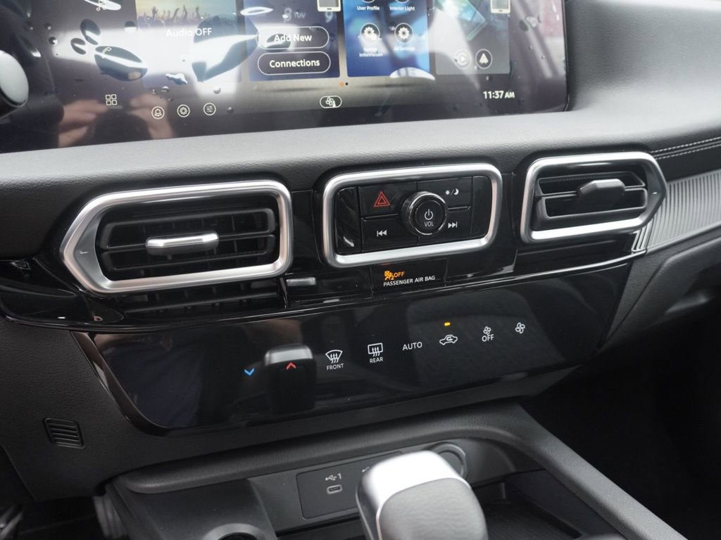 New 2026 Nissan Sentra SV FWD image 13