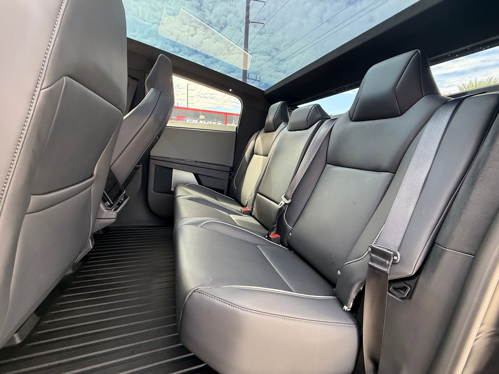 Used 2024 Tesla Cybertruck AWD Crew Cab image 16