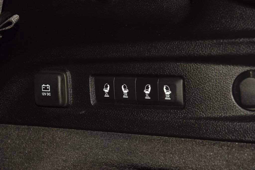 Used 2021 Jeep Grand Cherokee L Overland w/ Luxury Tech Group IV AWD/4WD image 21