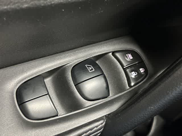 Used 2020 Nissan Rogue Sport S AWD/4WD image 20