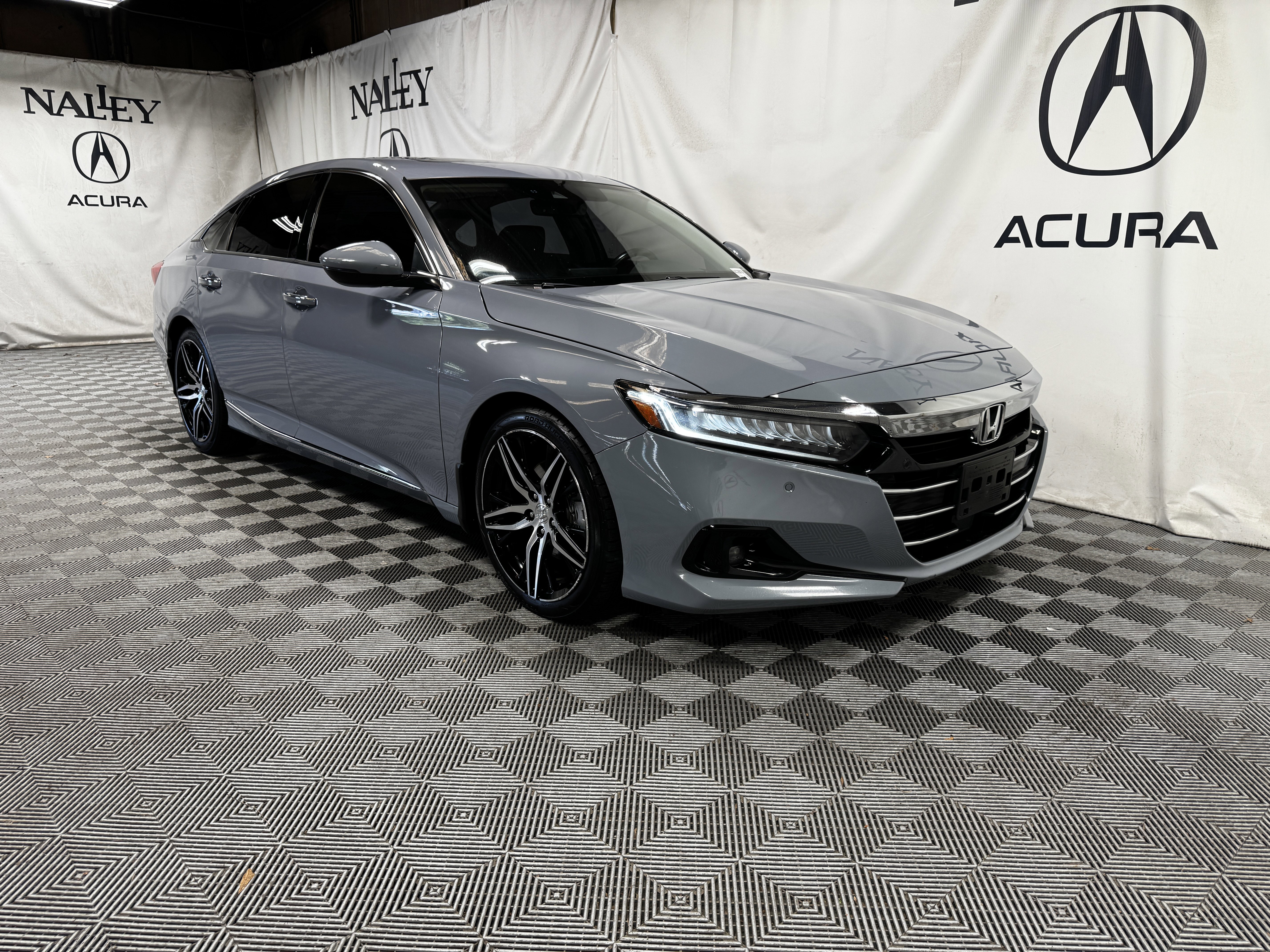 Used 2021 Honda Accord Touring image 7