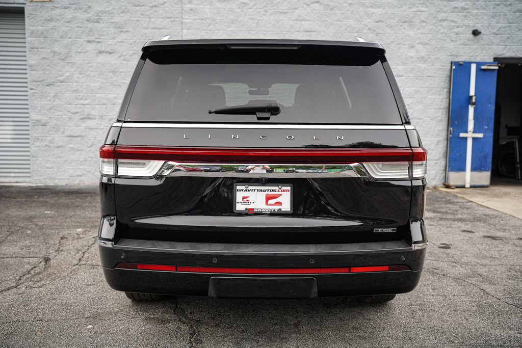 Used 2023 Lincoln Navigator Reserve RWD image 14