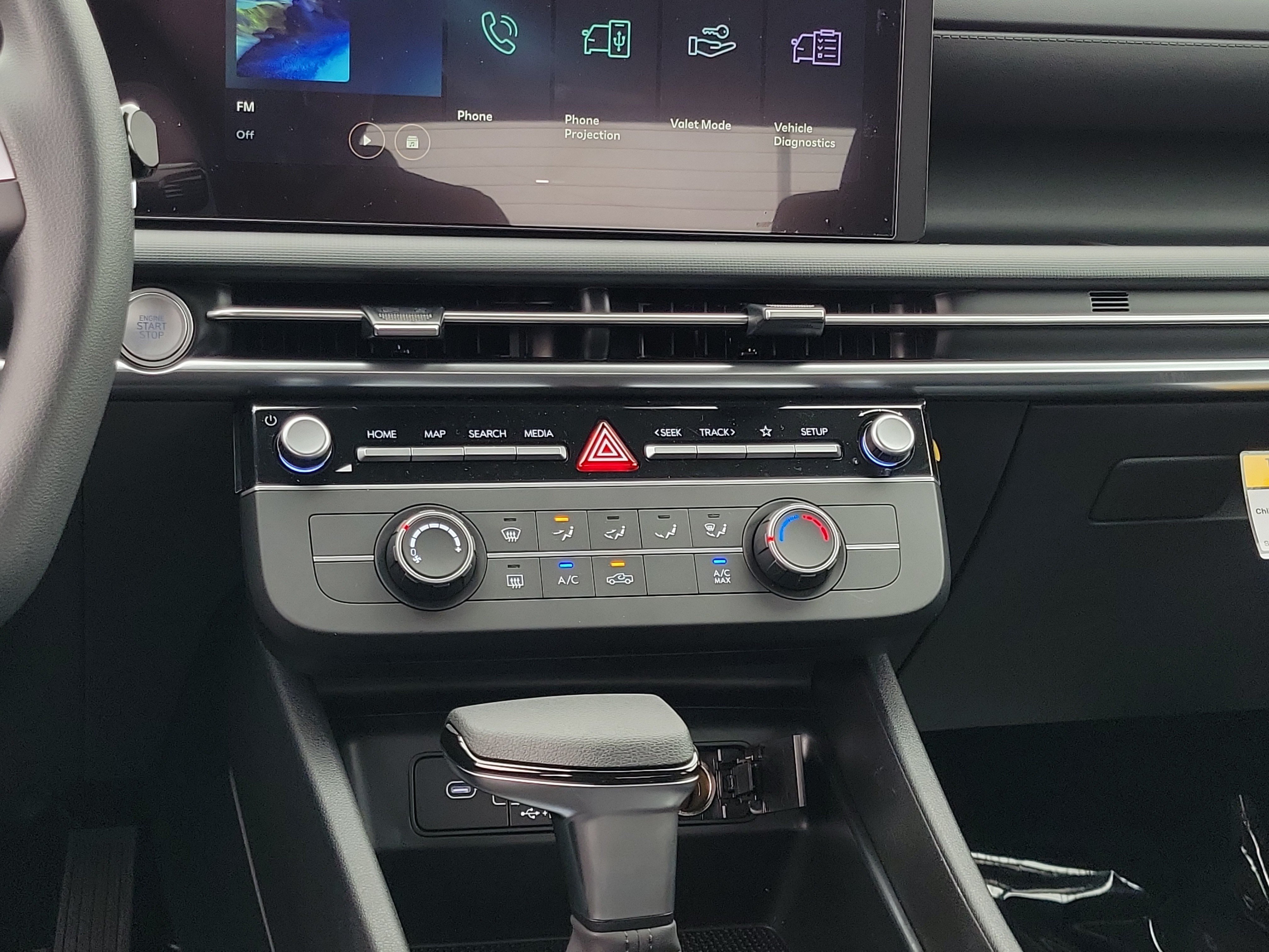 New 2026 Hyundai Santa Cruz SE AWD/4WD image 11