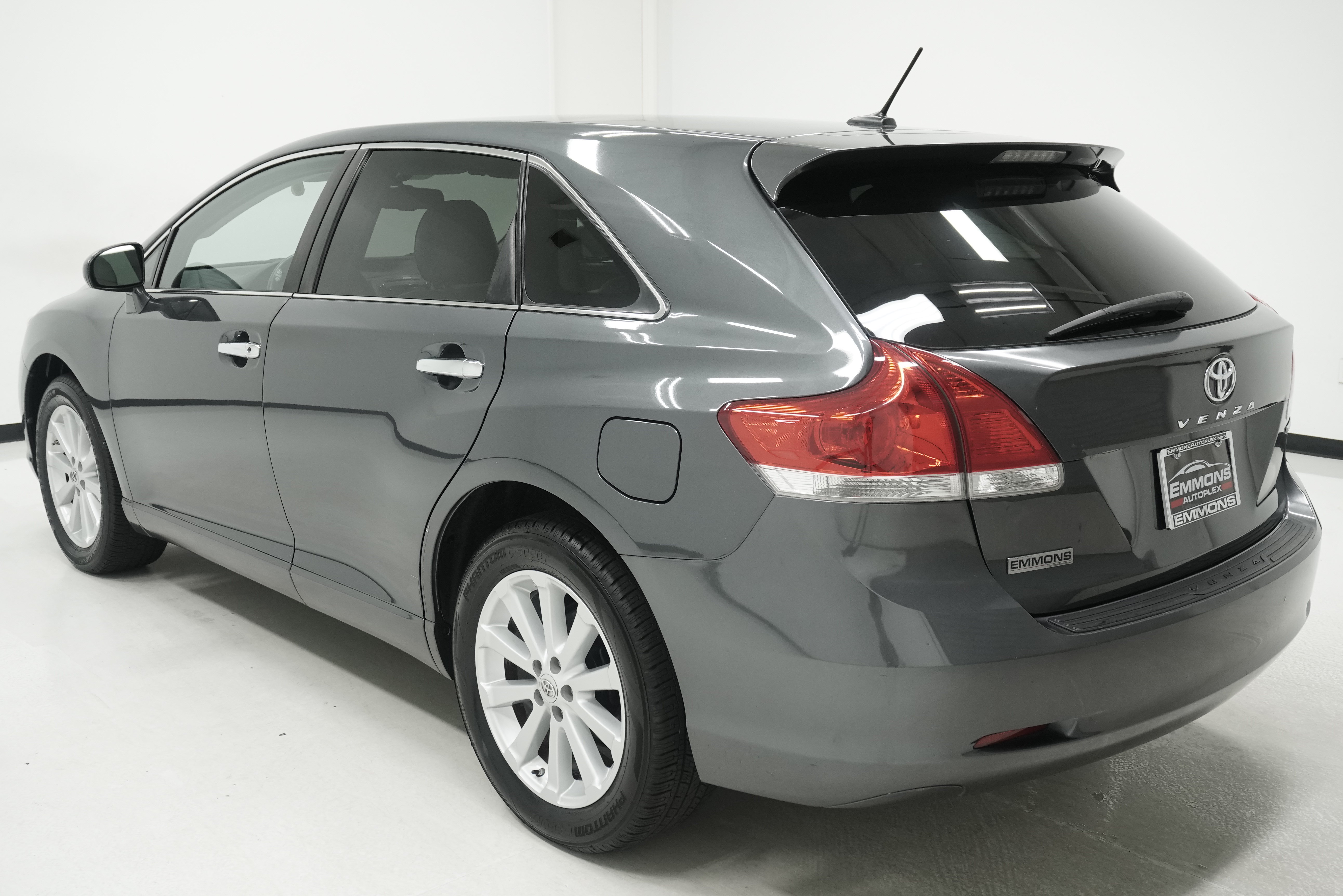 Used 2011 Toyota Venza FWD image 6