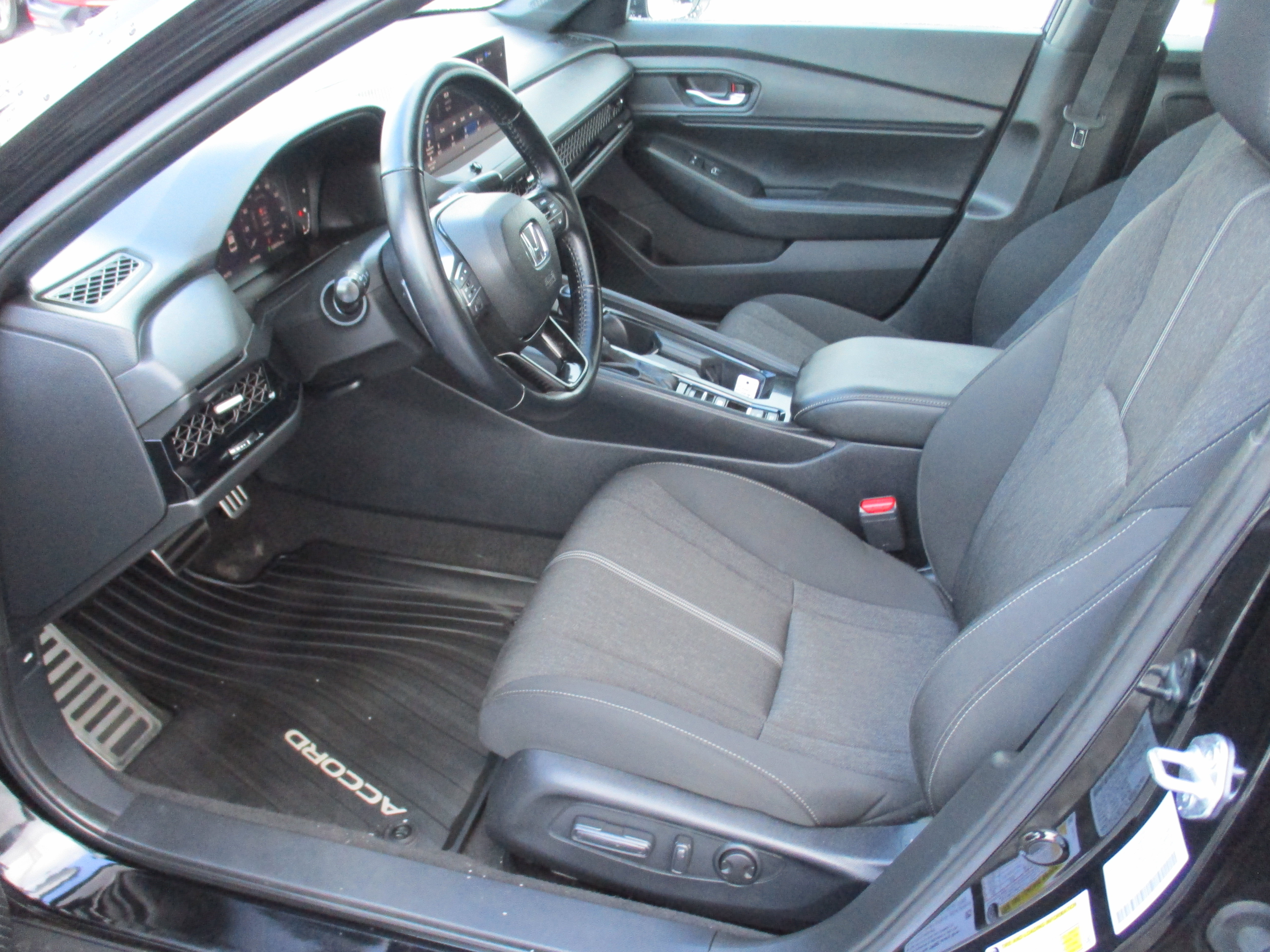 Certified 2023 Honda Accord Sport image 11