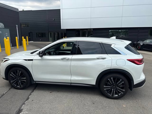 Used 2021 INFINITI QX50 Luxe w/ Appearance Package AWD/4WD image 4