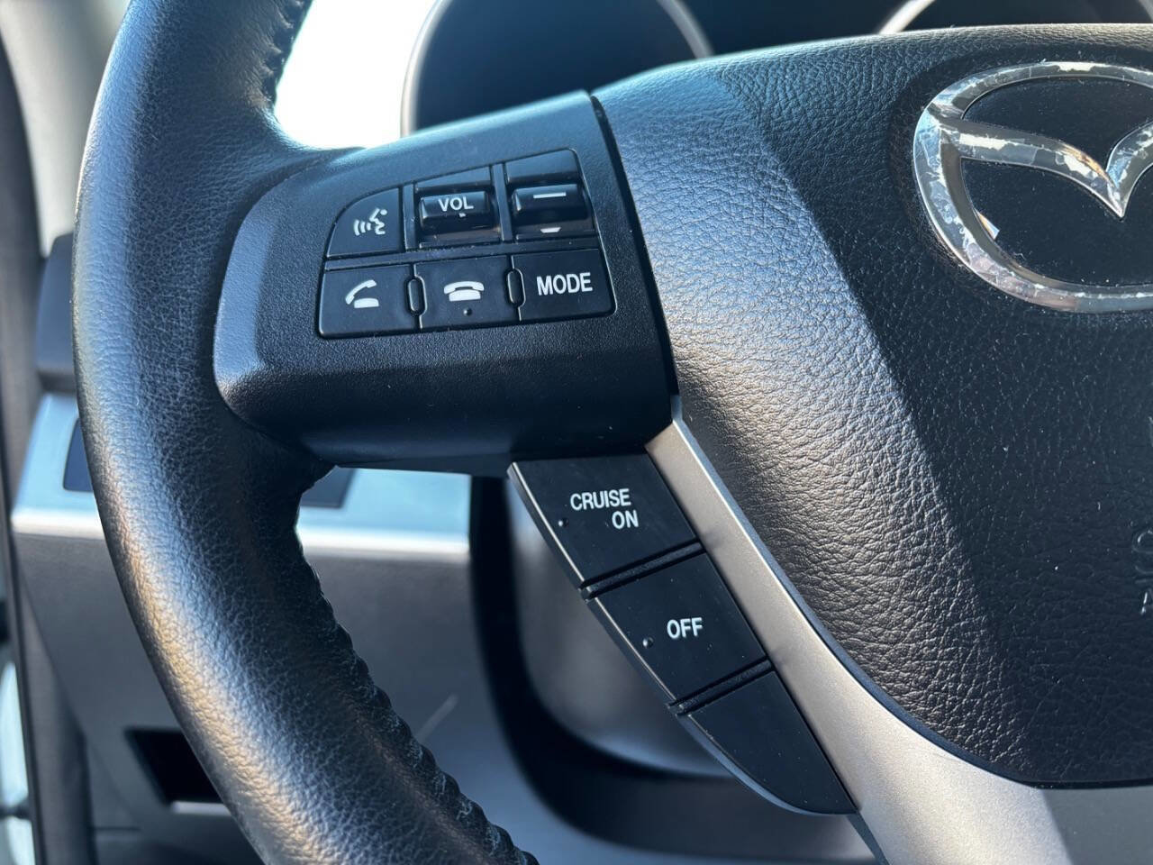 Used 2012 MAZDA MAZDA3 i Touring image 28