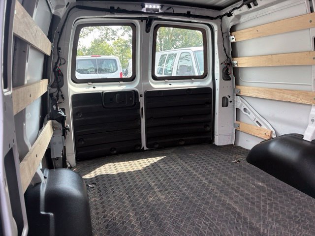 Used 2025 Chevrolet Express 2500 w/ Driver Convenience Package RWD image 14