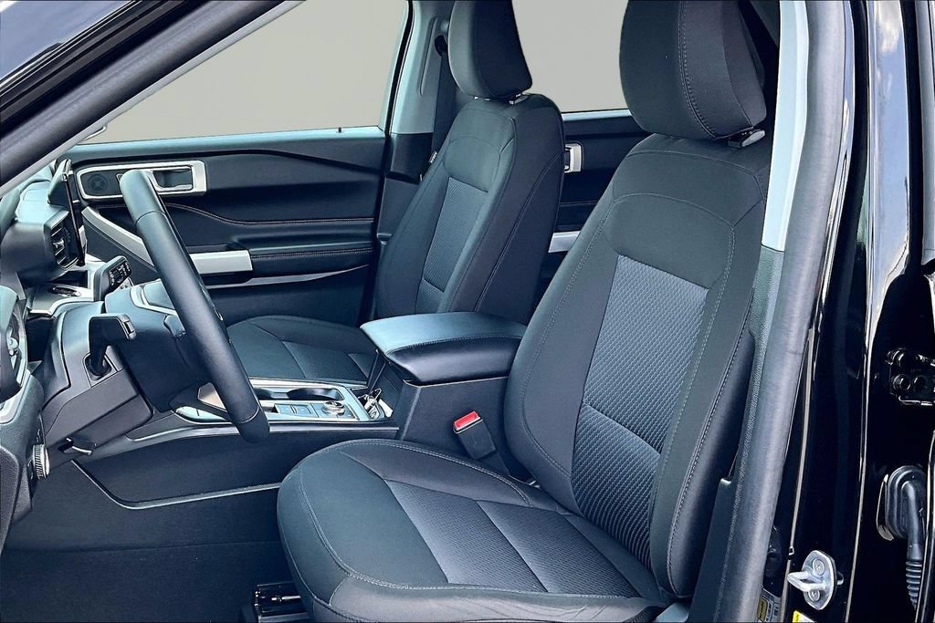 Certified 2024 Ford Explorer XLT AWD/4WD image 25