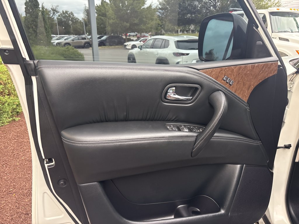 Used 2017 INFINITI QX80 2WD w/ Driver Assistance Package image 24