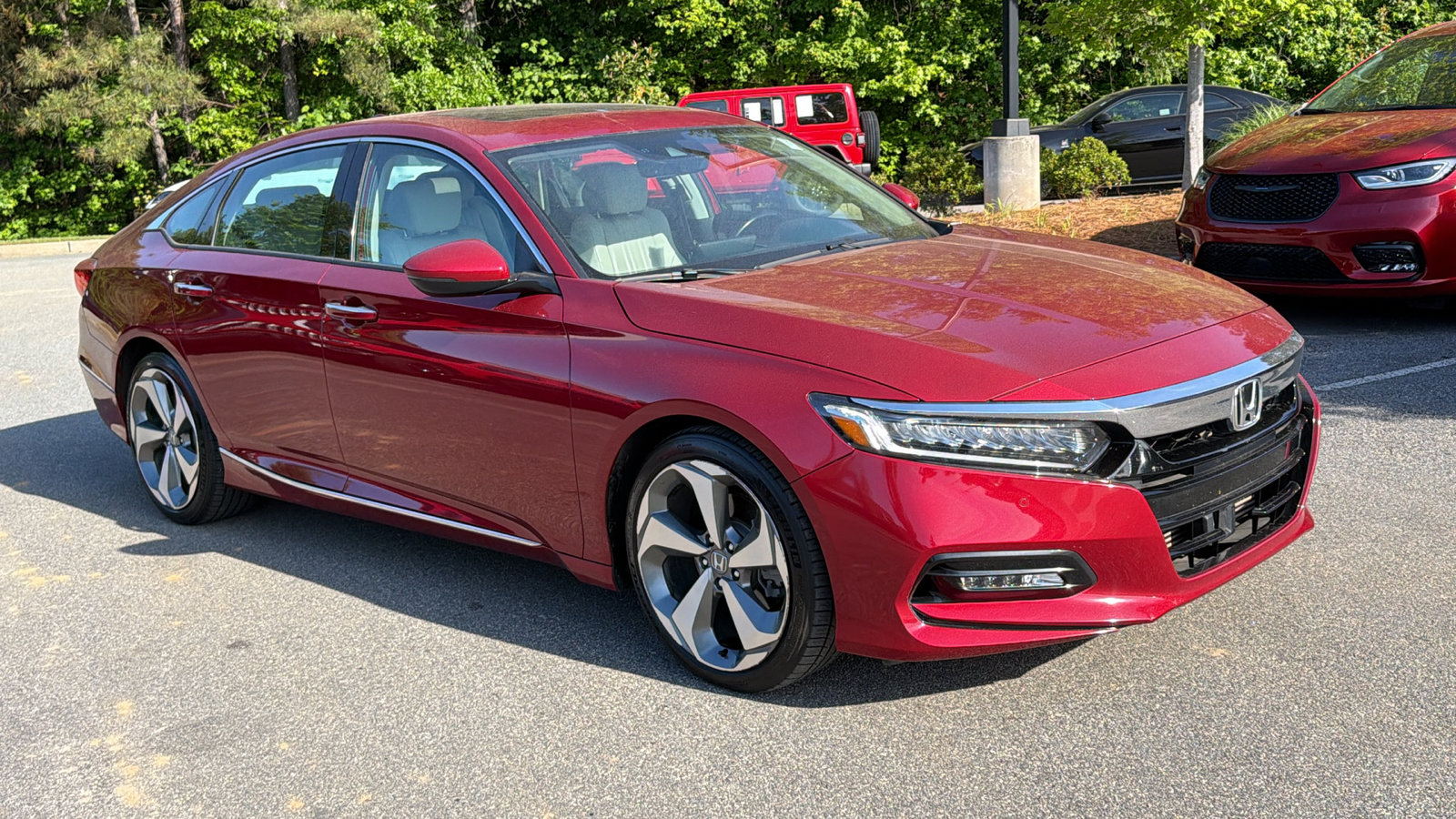 Used 2019 Honda Accord Touring image 5