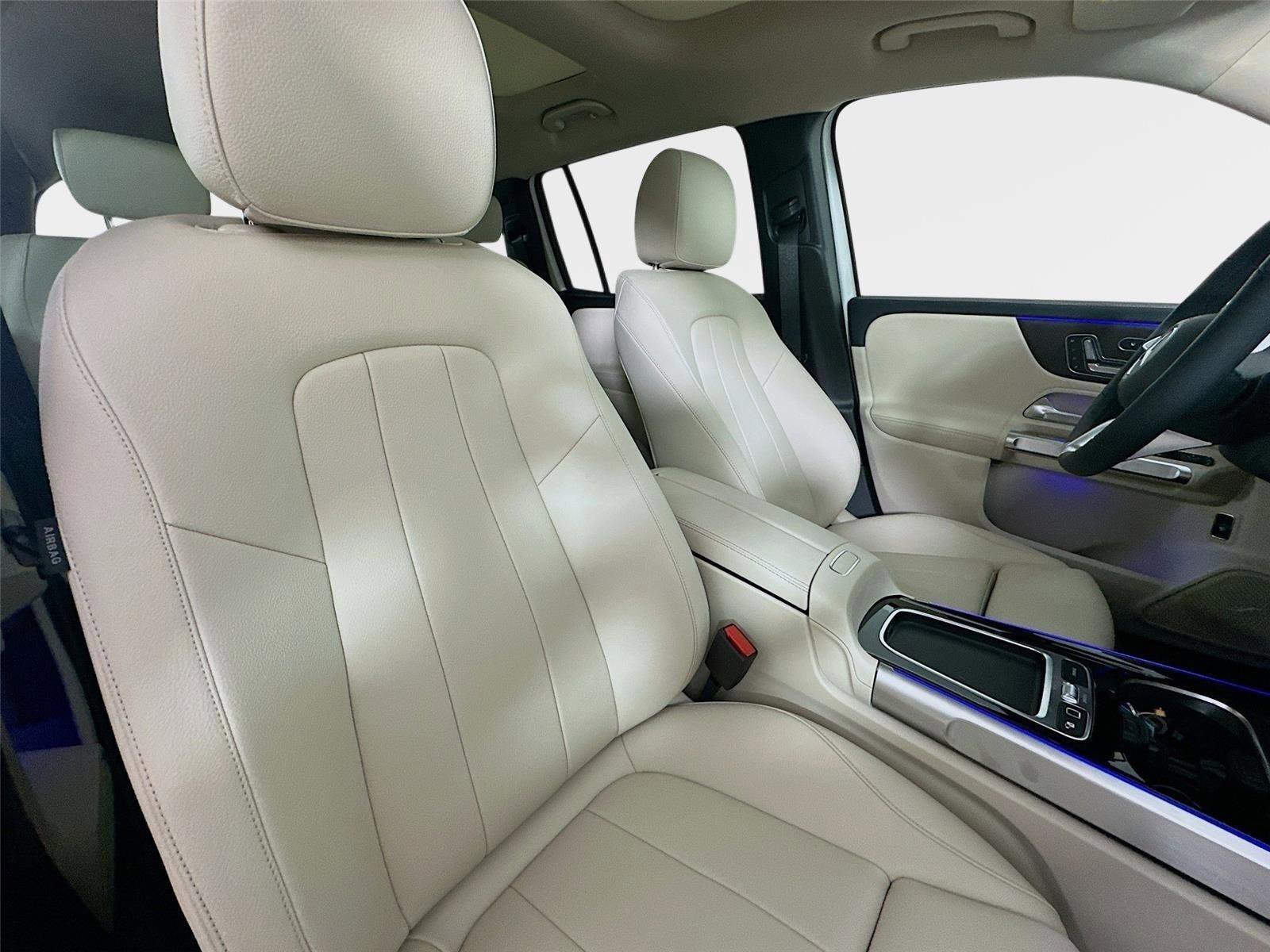 Used 2026 Mercedes-Benz GLB 250 4MATIC image 37