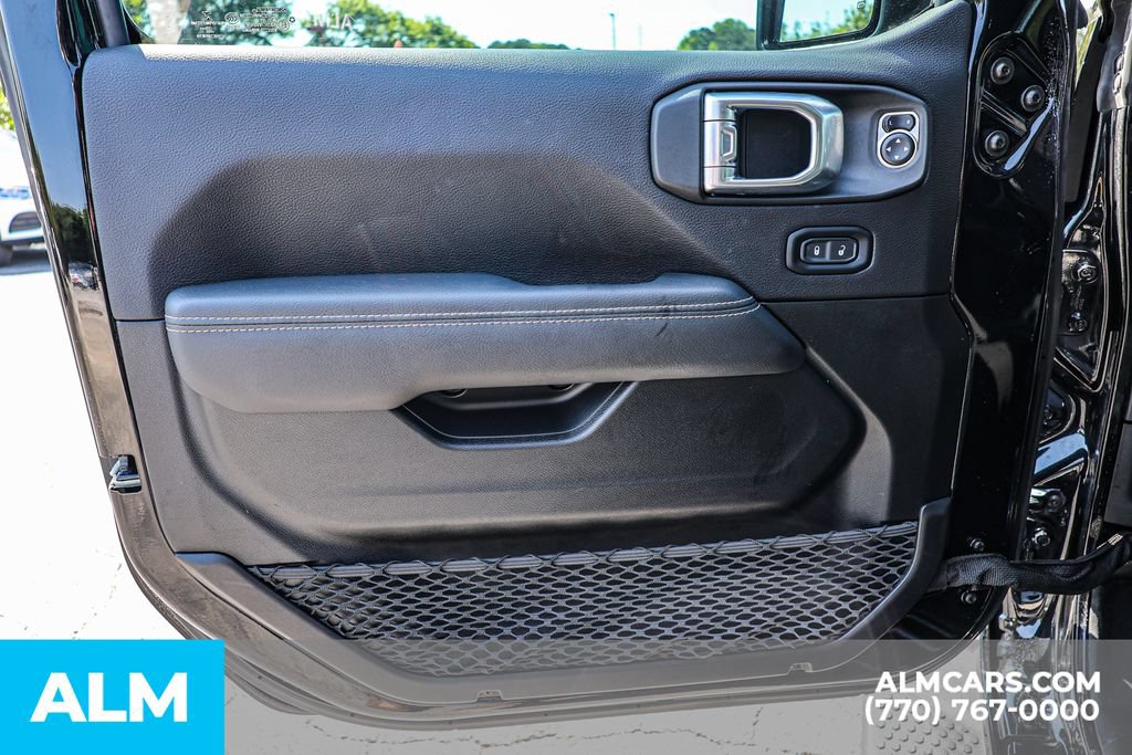 Used 2023 Jeep Wrangler Unlimited Sahara w/ Cold Weather Group AWD/4WD image 45