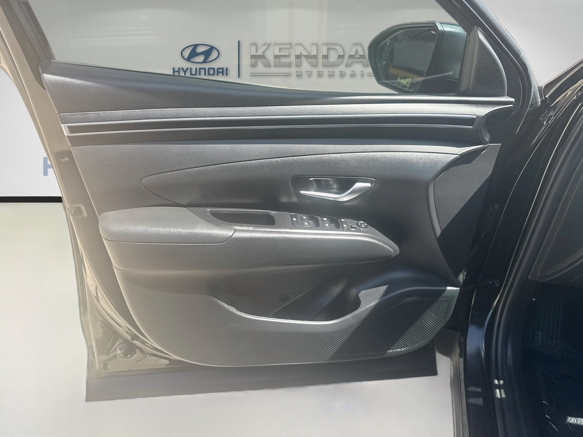 Used 2024 Hyundai Santa Cruz SE FWD image 17