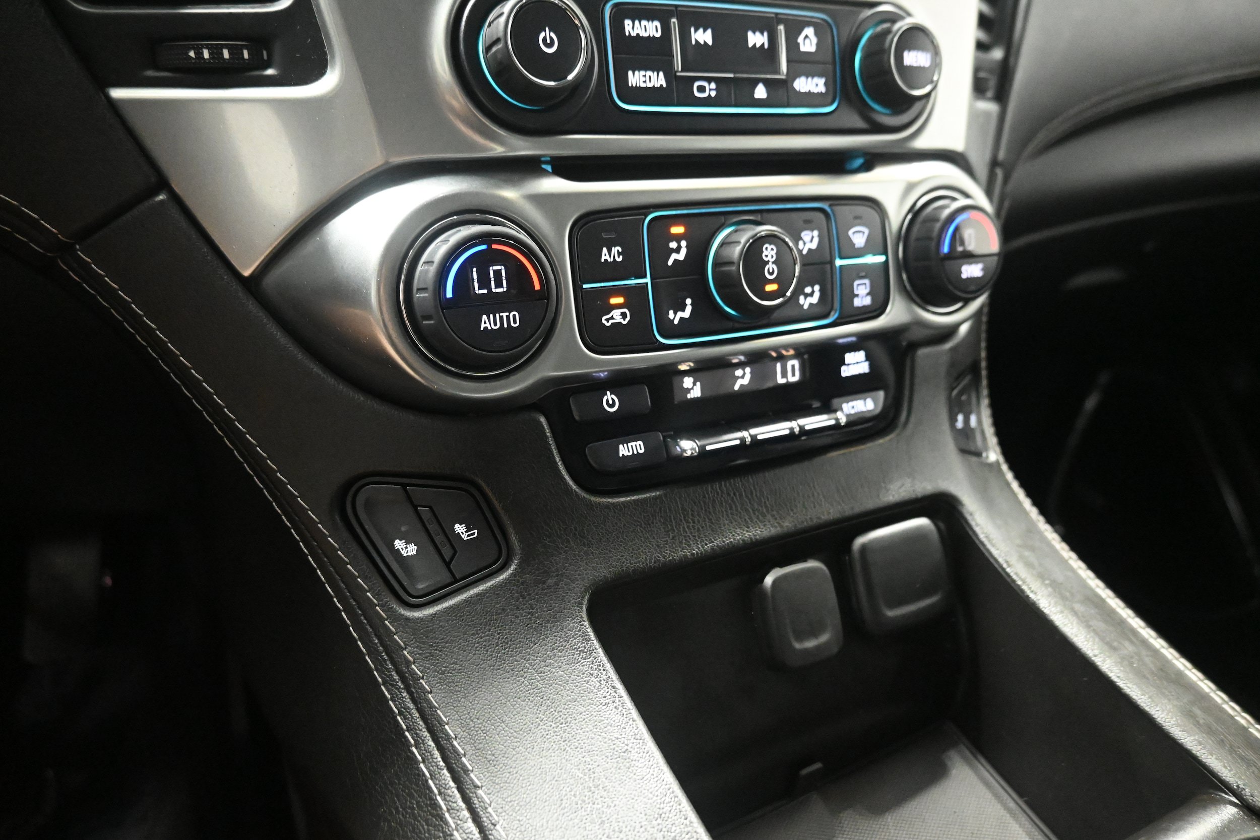 Used 2020 Chevrolet Tahoe LT AWD/4WD image 18