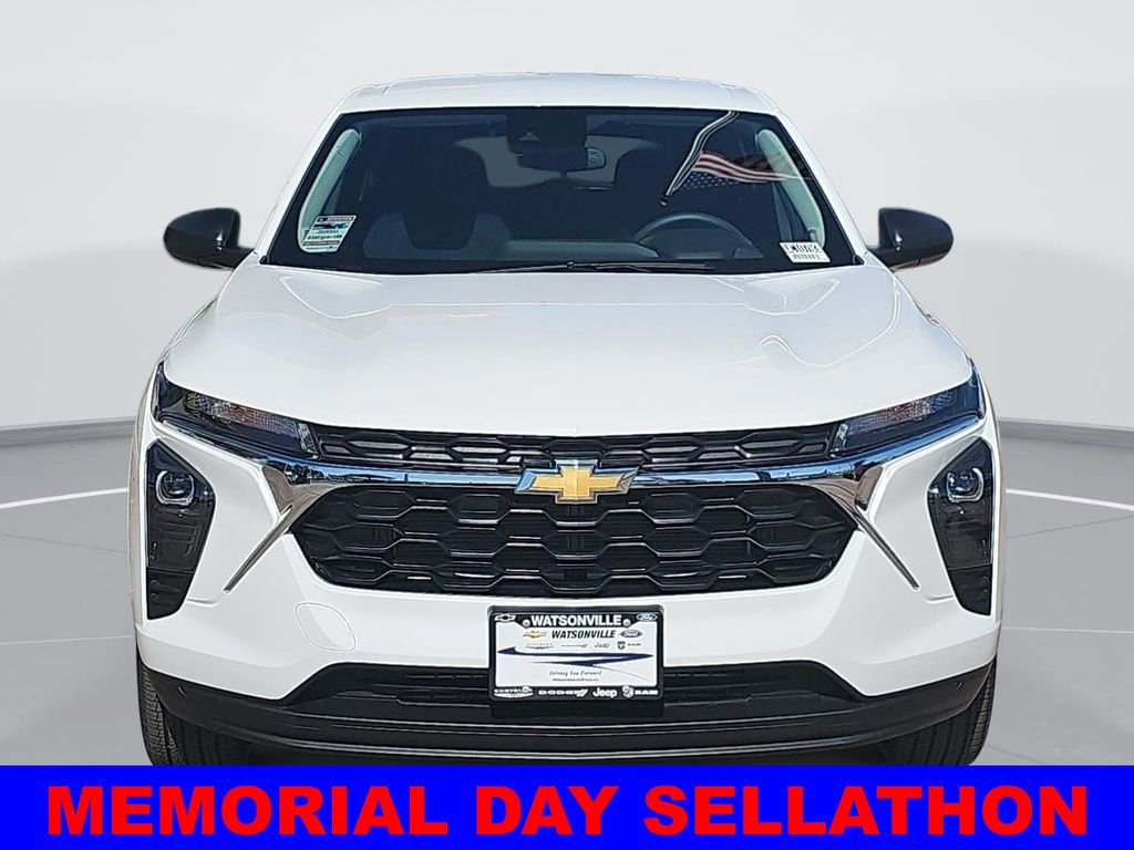 New 2026 Chevrolet Trax LS w/ Driver Confidence Package FWD image 8
