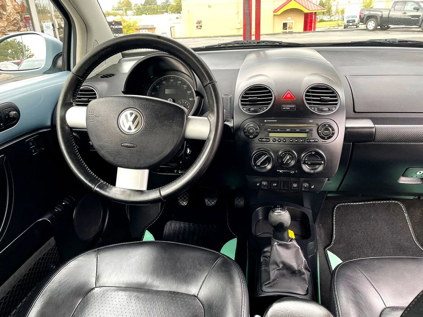 Used 2009 Volkswagen Beetle S image 13