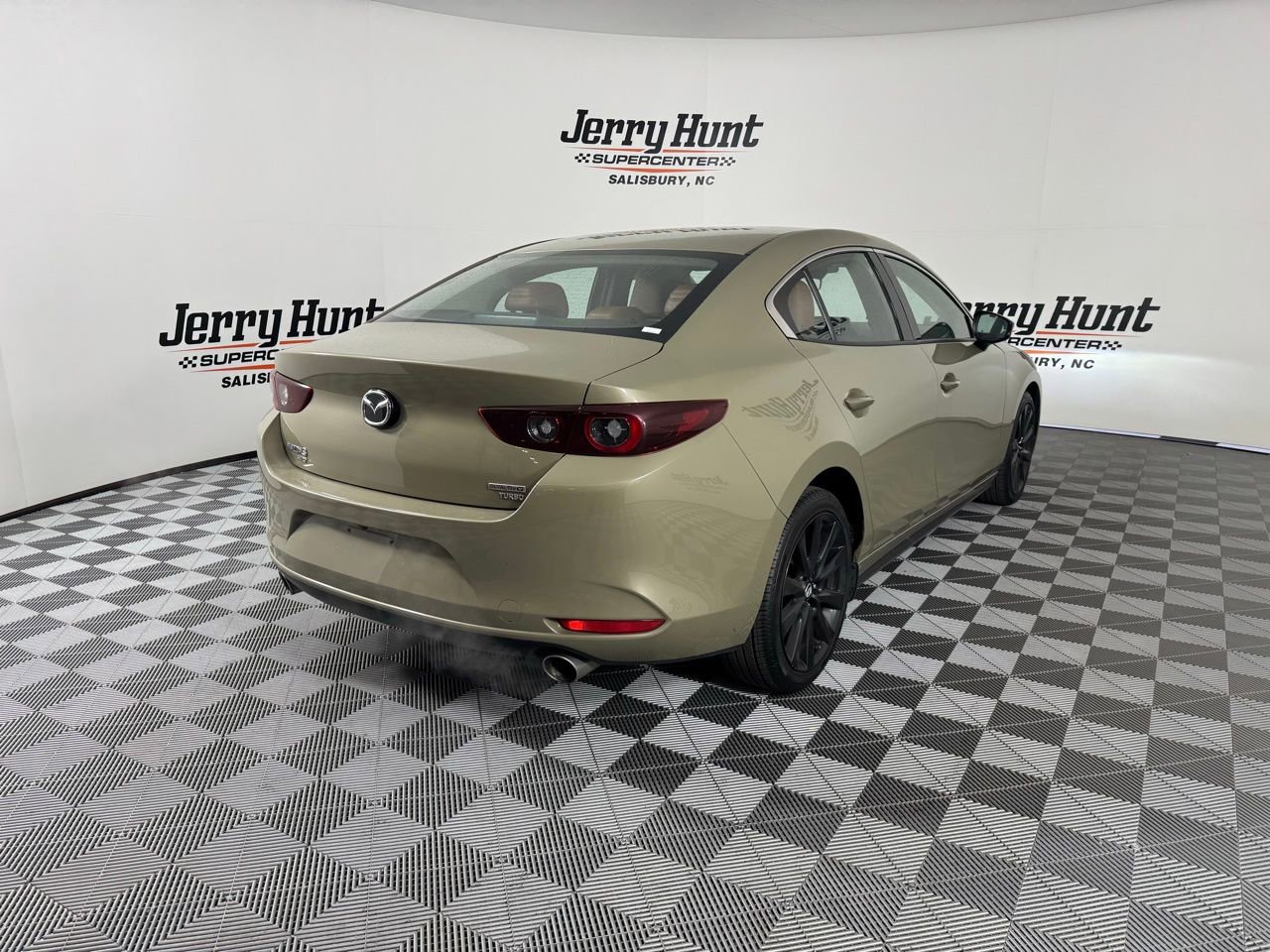 Used 2024 MAZDA MAZDA3 s image 9
