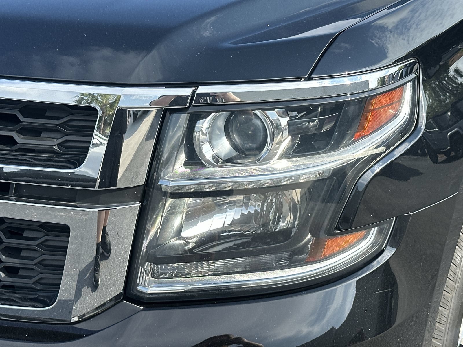 Used 2018 Chevrolet Suburban LT AWD/4WD image 11
