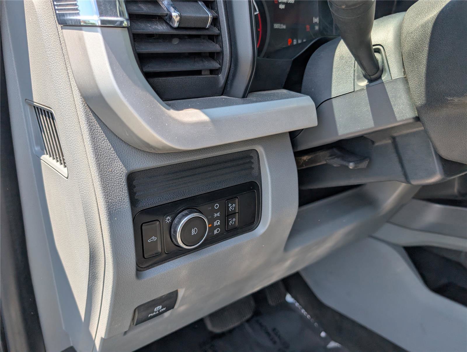 Used 2024 Ford F250 XLT w/ FX4 Off-Road Package AWD/4WD image 21
