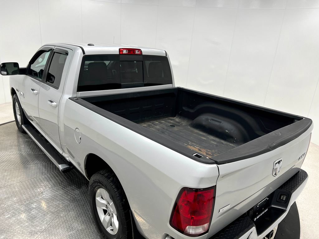 Used 2015 RAM 1500 Classic SLT w/ Luxury Group AWD/4WD image 24