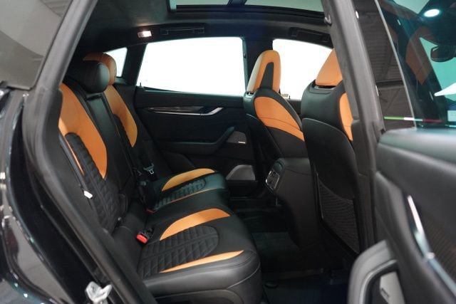 Used 2024 Maserati Levante Trofeo image 37
