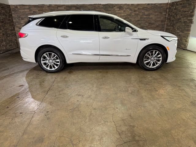 Used 2024 Buick Enclave Avenir w/ Avenir Technology Package AWD/4WD image 10