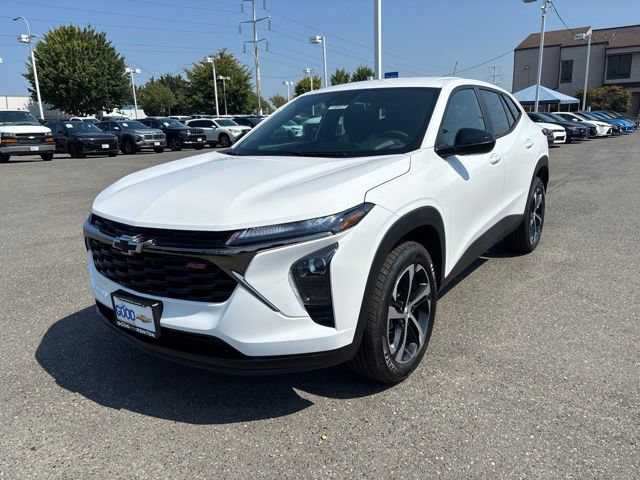 New 2026 Chevrolet Trax RS FWD image 1