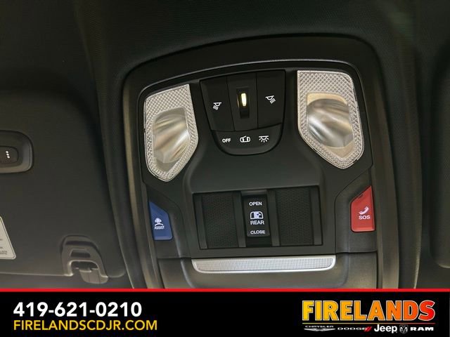 New 2026 RAM 1500 4x4 Crew Cab image 24