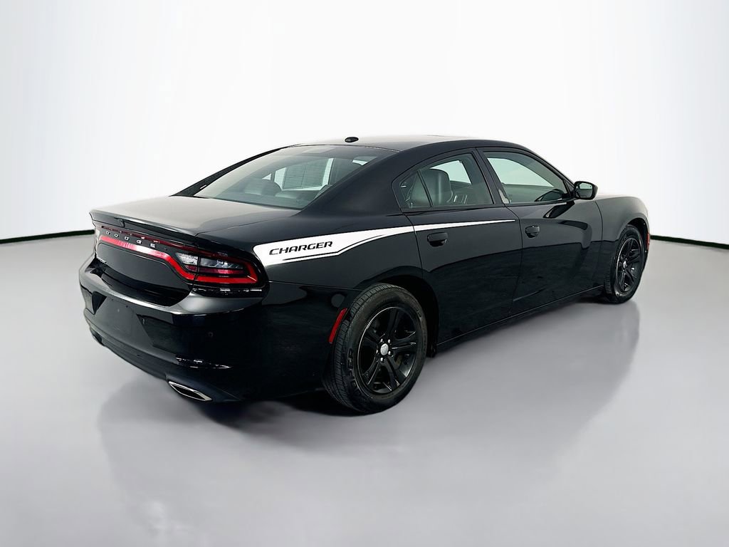 Used 2020 Dodge Charger SXT w/ Leather Interior Group image 7