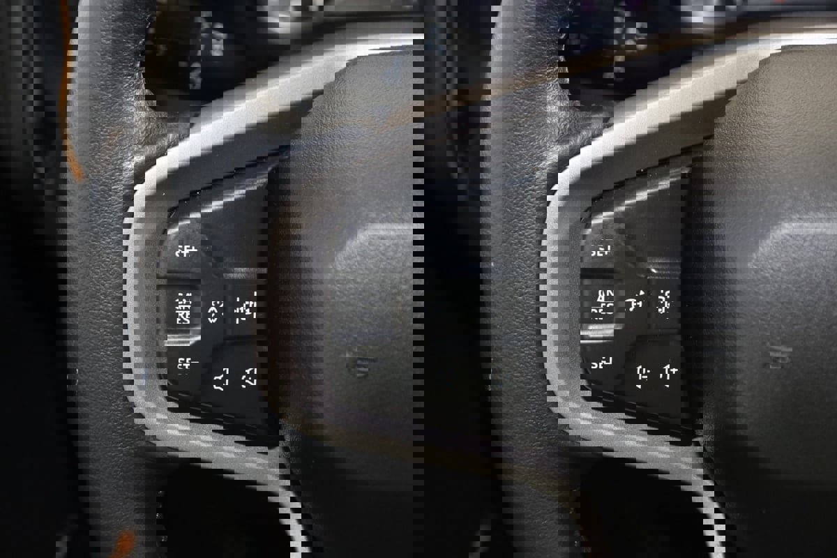 Used 2024 Ford Bronco Badlands image 36