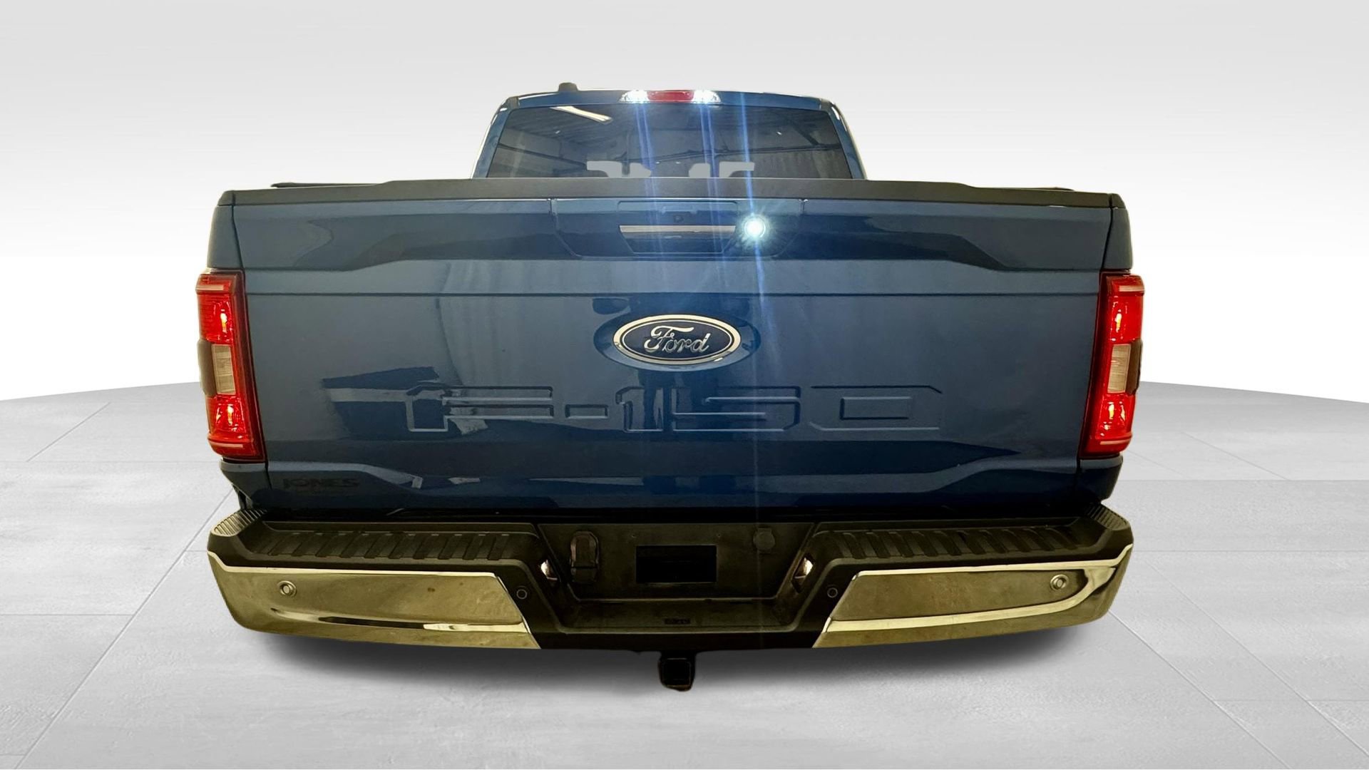 Used 2022 Ford F150 XLT w/ Equipment Group 302A High image 16