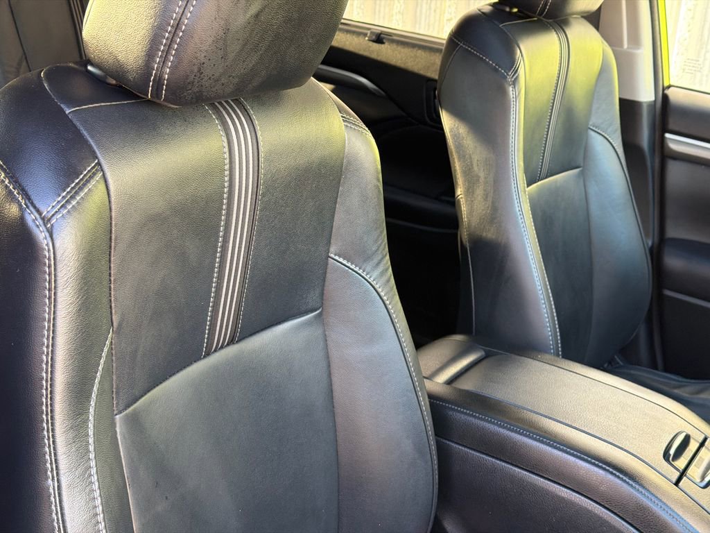 Used 2017 Toyota Highlander SE image 12