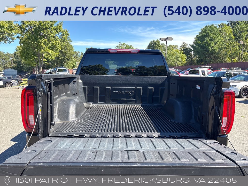 Used 2025 GMC Sierra 1500 SLT AWD/4WD image 13