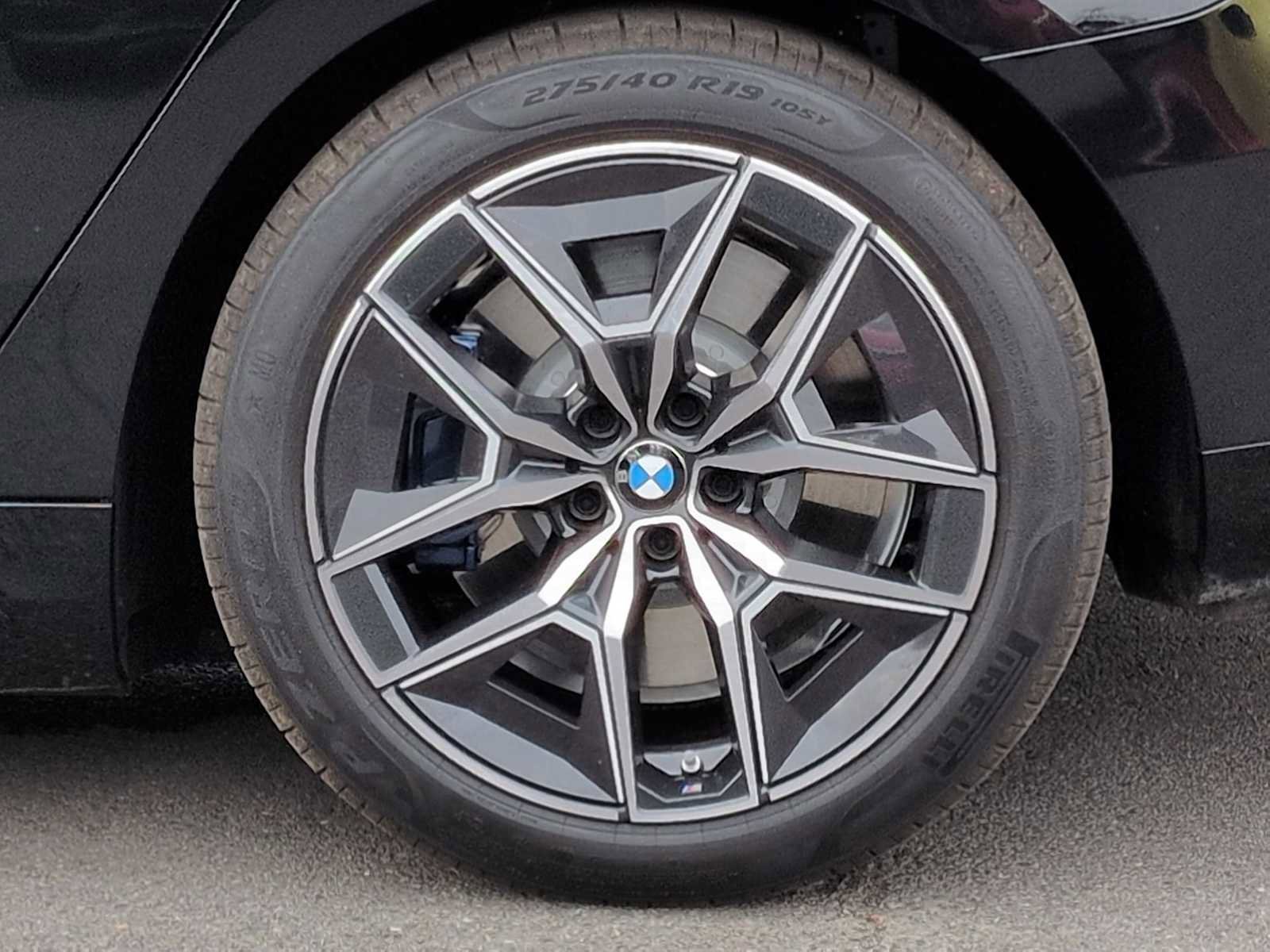 Used 2025 BMW i5 M60 w/ Premium Package image 14