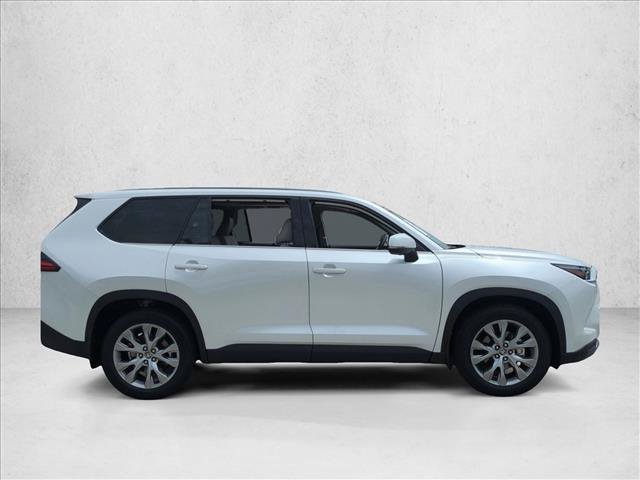 Used 2026 Toyota Grand Highlander FWD image 4