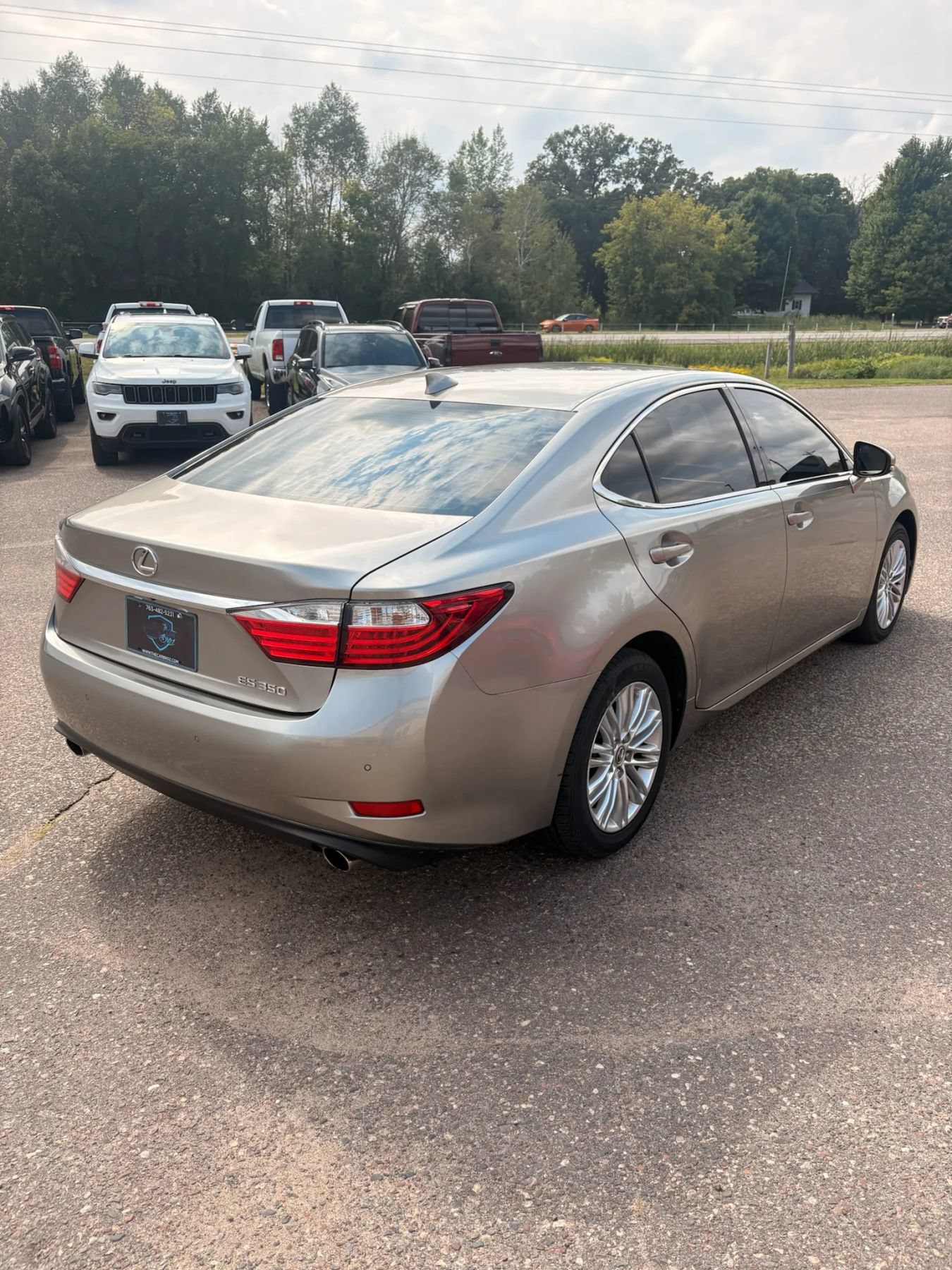 Used 2015 Lexus ES 350 w/ Luxury Package FWD image 5