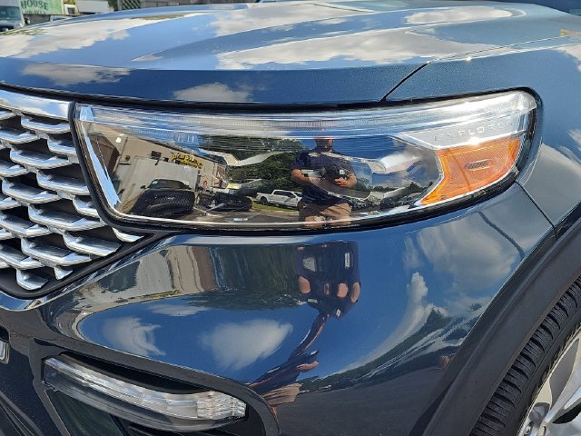 Certified 2024 Ford Explorer Platinum w/ Technology Package AWD/4WD image 38