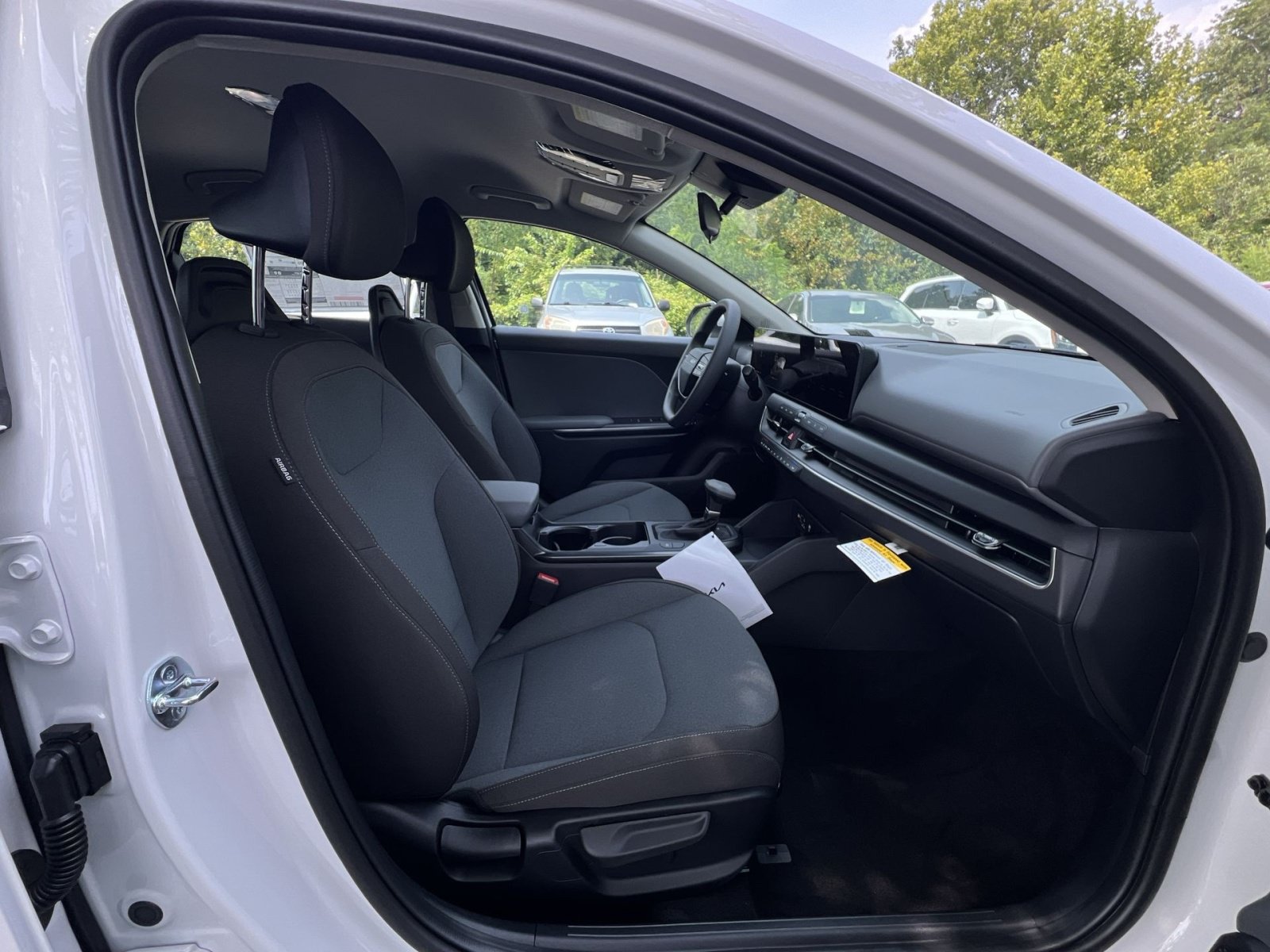 New 2026 Kia K4 FWD image 31