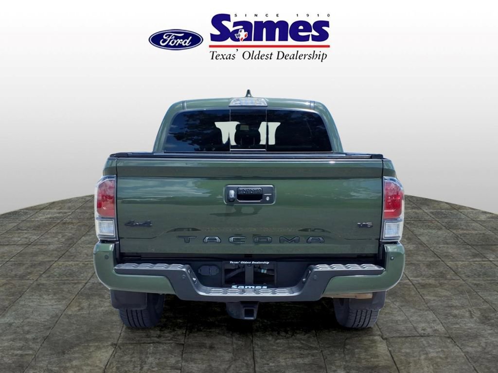 Used 2021 Toyota Tacoma Limited AWD/4WD image 4
