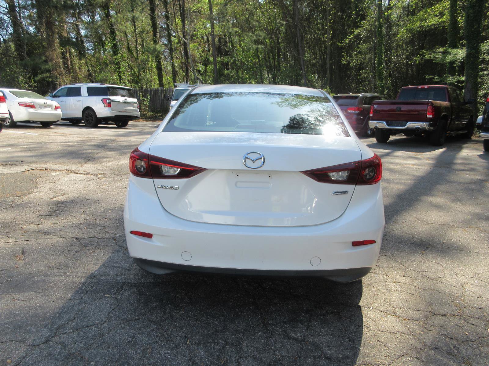 Used 2015 MAZDA MAZDA3 i Sport FWD image 6