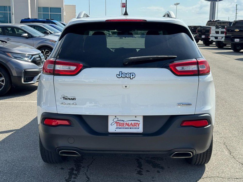 Used 2016 Jeep Cherokee Latitude image 5