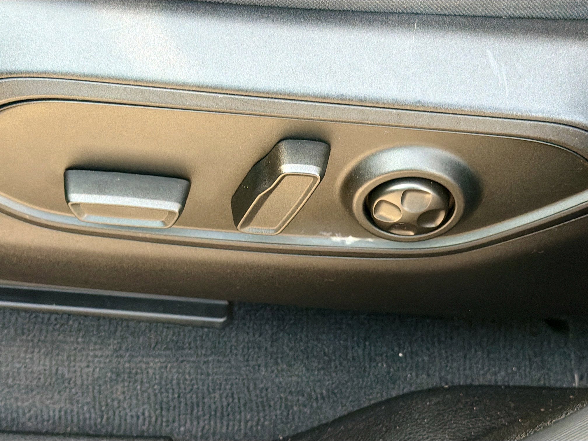 Used 2023 Jeep Grand Cherokee L Limited image 27