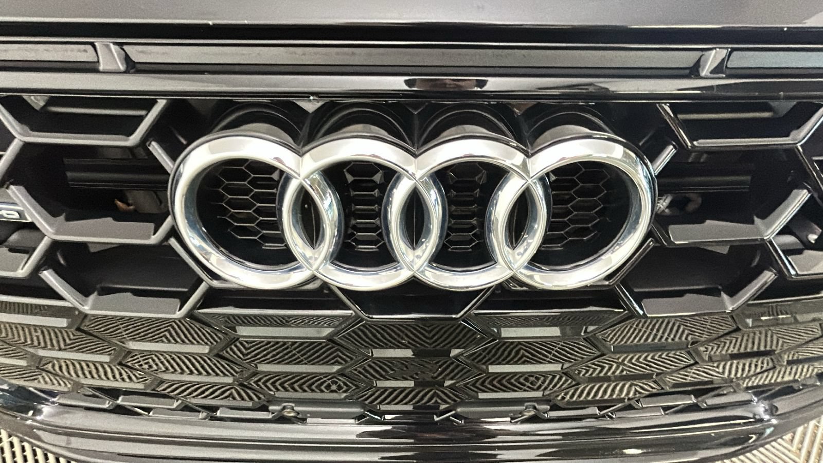 Used 2025 Audi A5 2.0T Premium Plus AWD/4WD image 8